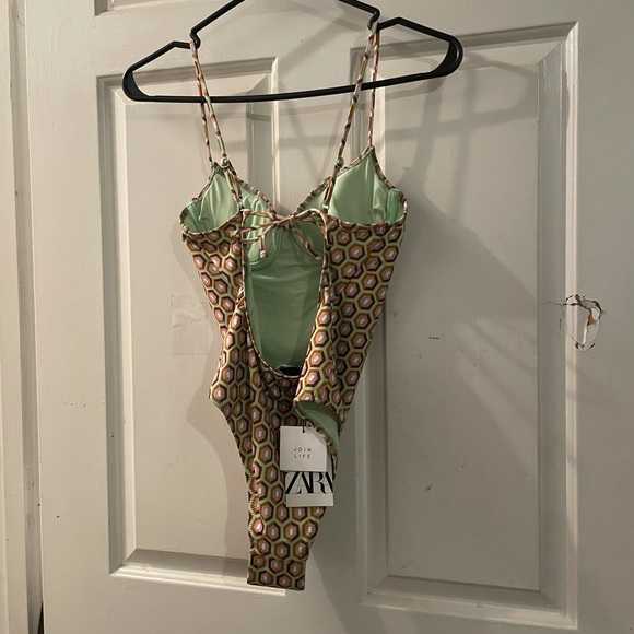 Zara swimsuit - Picture 3 of 4